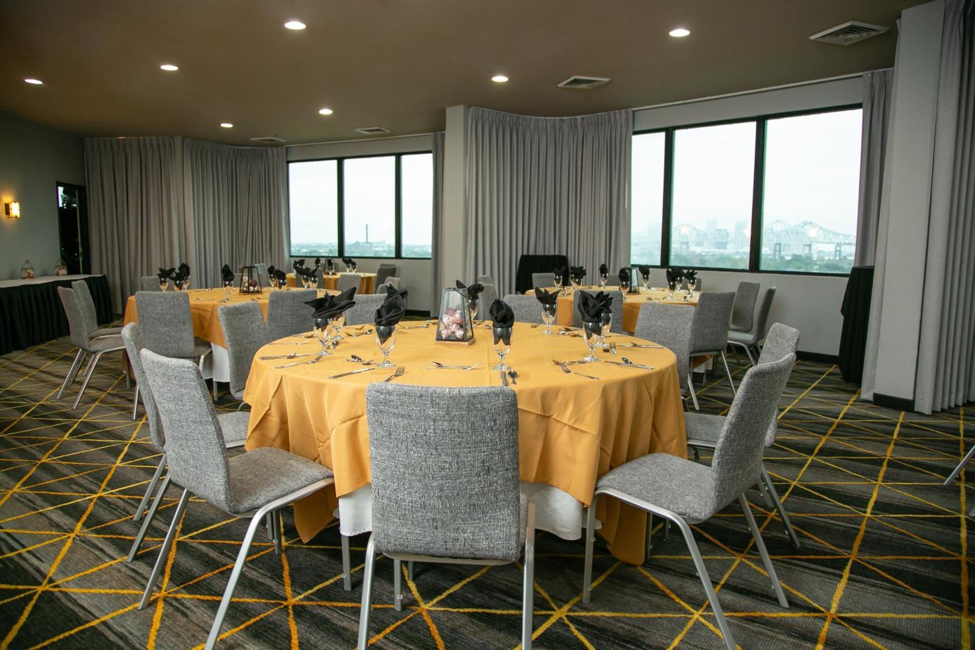 Holiday Inn New Orleans West Bank Tower By Ihg Gretna Bagian luar foto